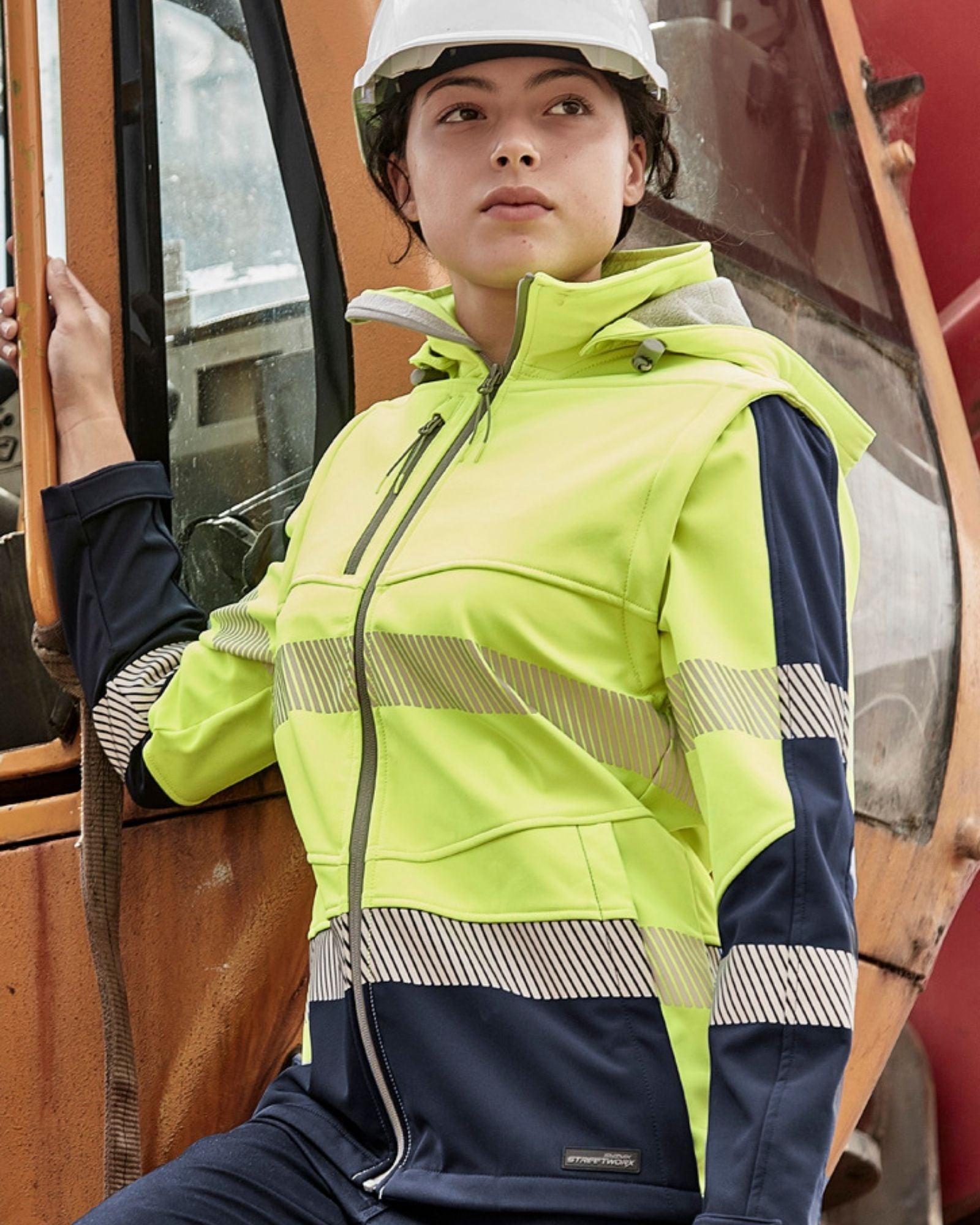 Syzmik Womens Streetworx 2 In 1 Stretch Softshell Jacket ZJ753